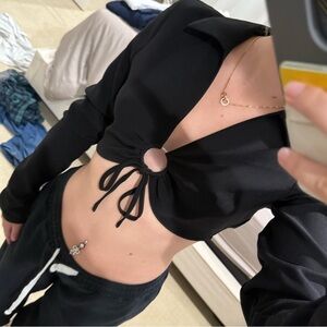 Black Long Sleeve Crop Top